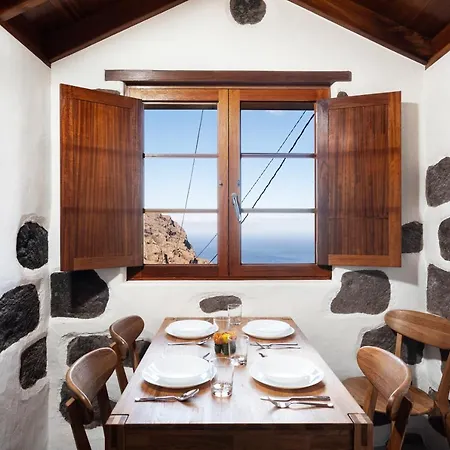 Alpehytte Tenohomes The Sunset Escape In Carrizales, Masca Buenavista Del Norte